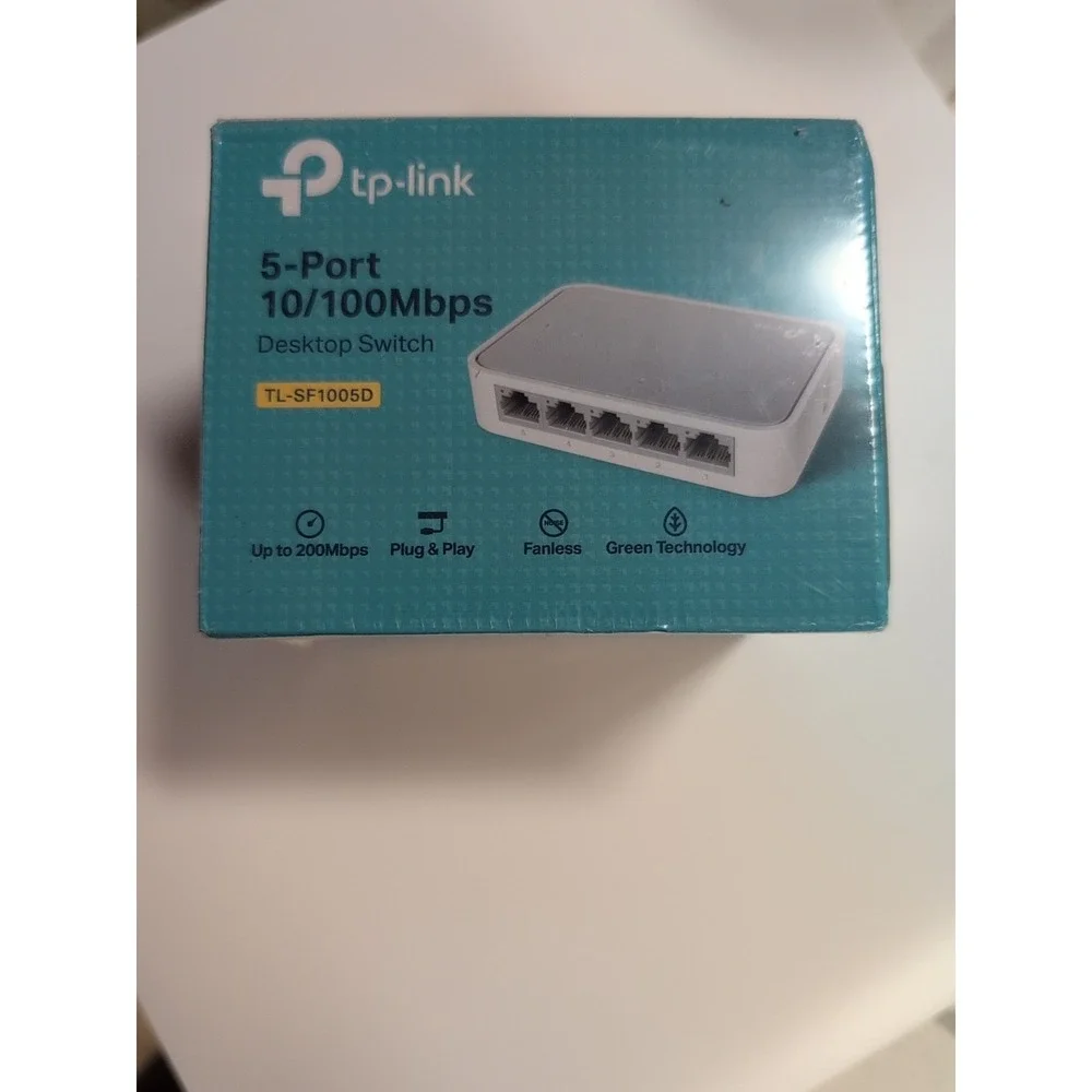 TP Link 5 Port TL-SF1005D 10/100 Mbps Desktop Switch New - Picture 1 of 3